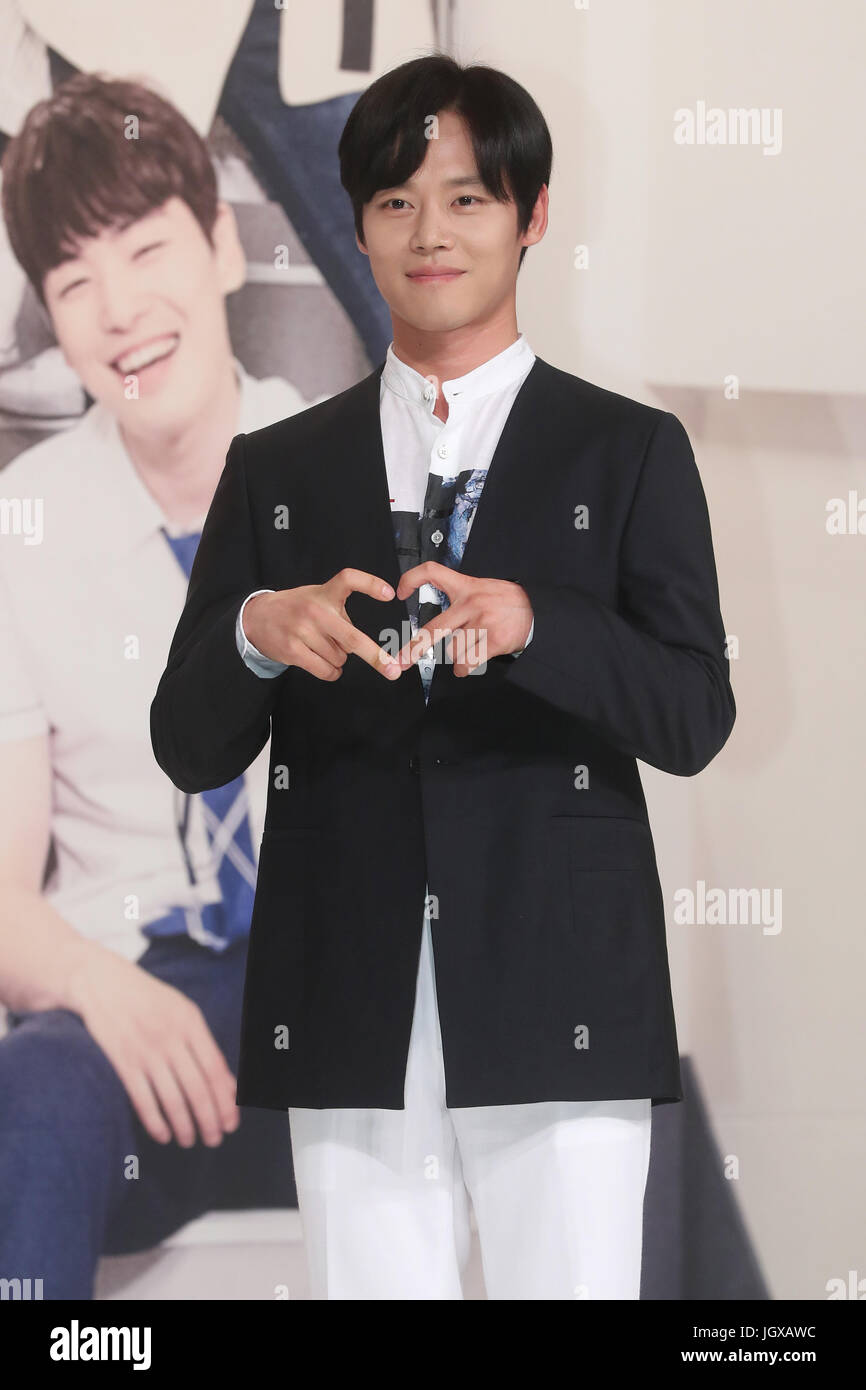 S Korean Actor Han Joo Wan South Korean Actor Han Joo Wan Who Stars Stock Photo Alamy
