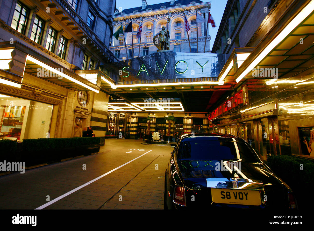 Outside view of Savoy hotel, Britain's first luxury hotel in central London, opened in 1889 and closed in 2007 for renovations reopened in Oct 2010. Stock Photo