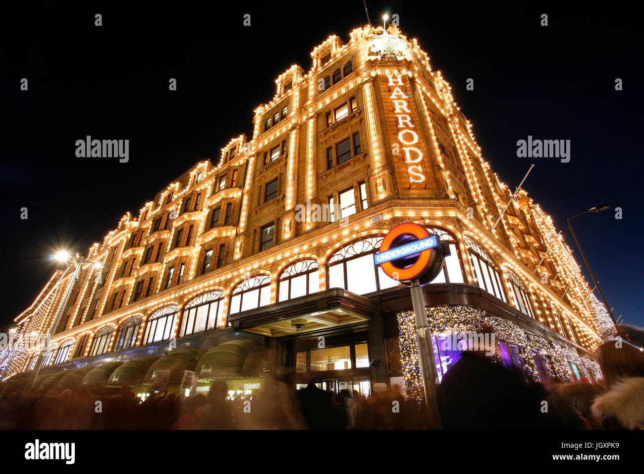 London Dec 8 Night View Of Harrods With Christmas Decoration