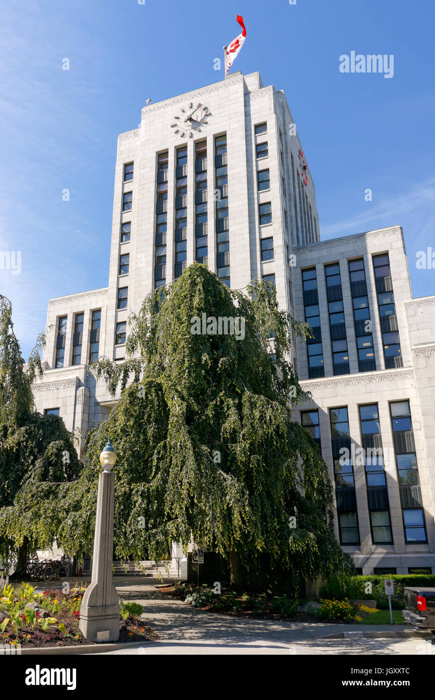 The Art Deco style Vancouver City Hall building completed in 1936 ...
