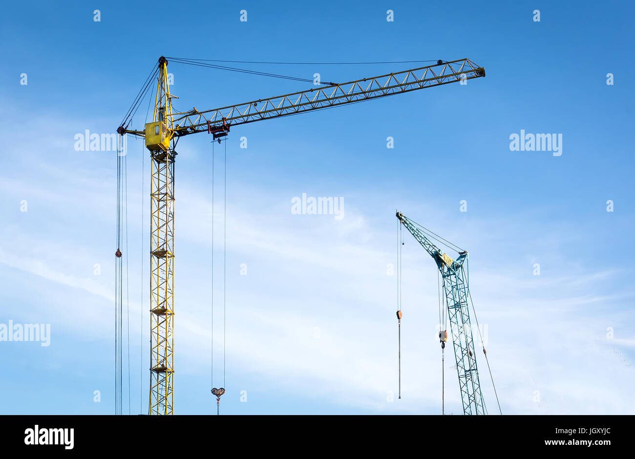 Cranes construction houses hi-res stock photography and images - Alamy