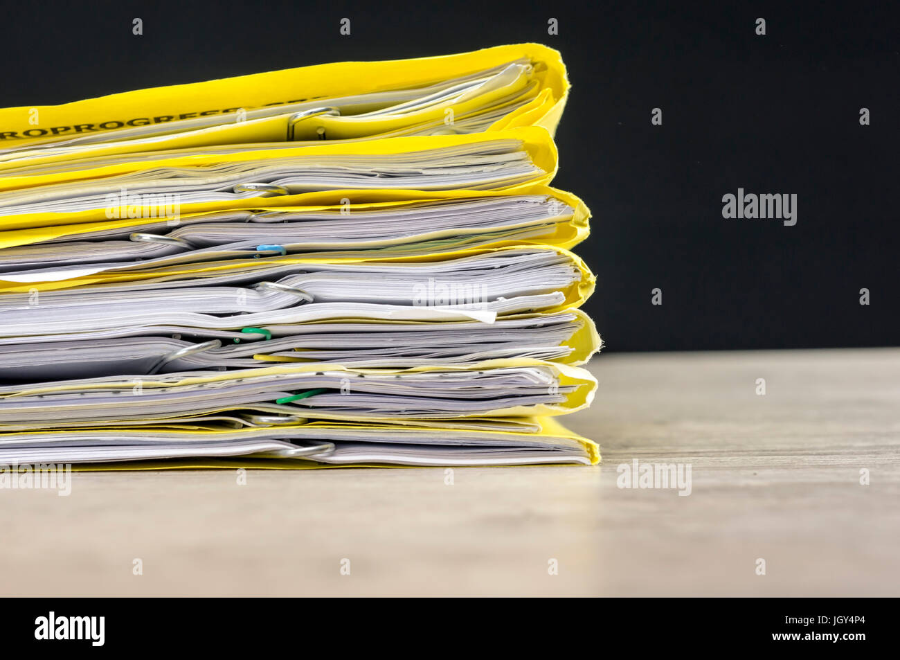 Stack of messy file folders hi-res stock photography and images - Alamy