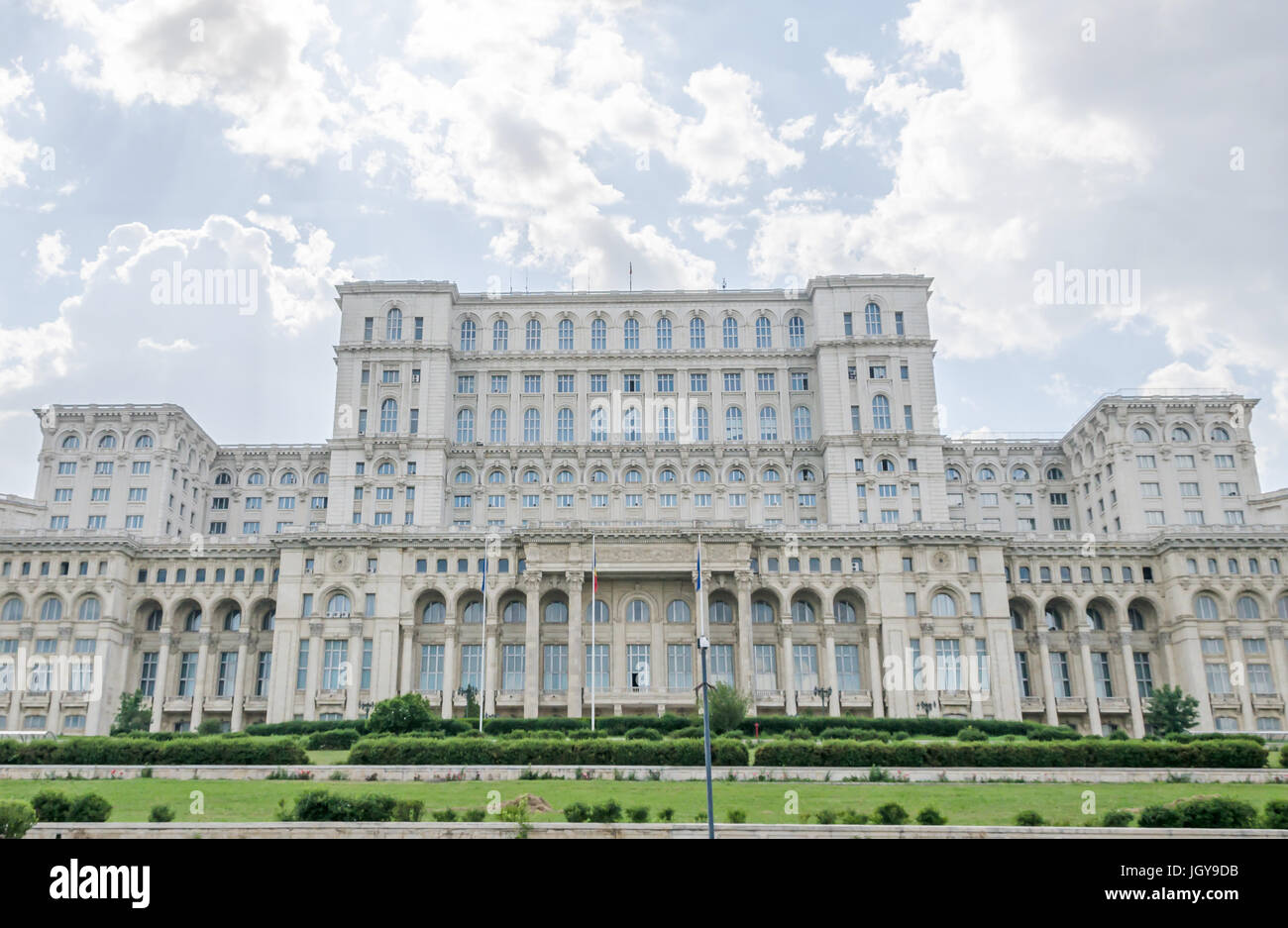 casa-poporului-hi-res-stock-photography-and-images-alamy