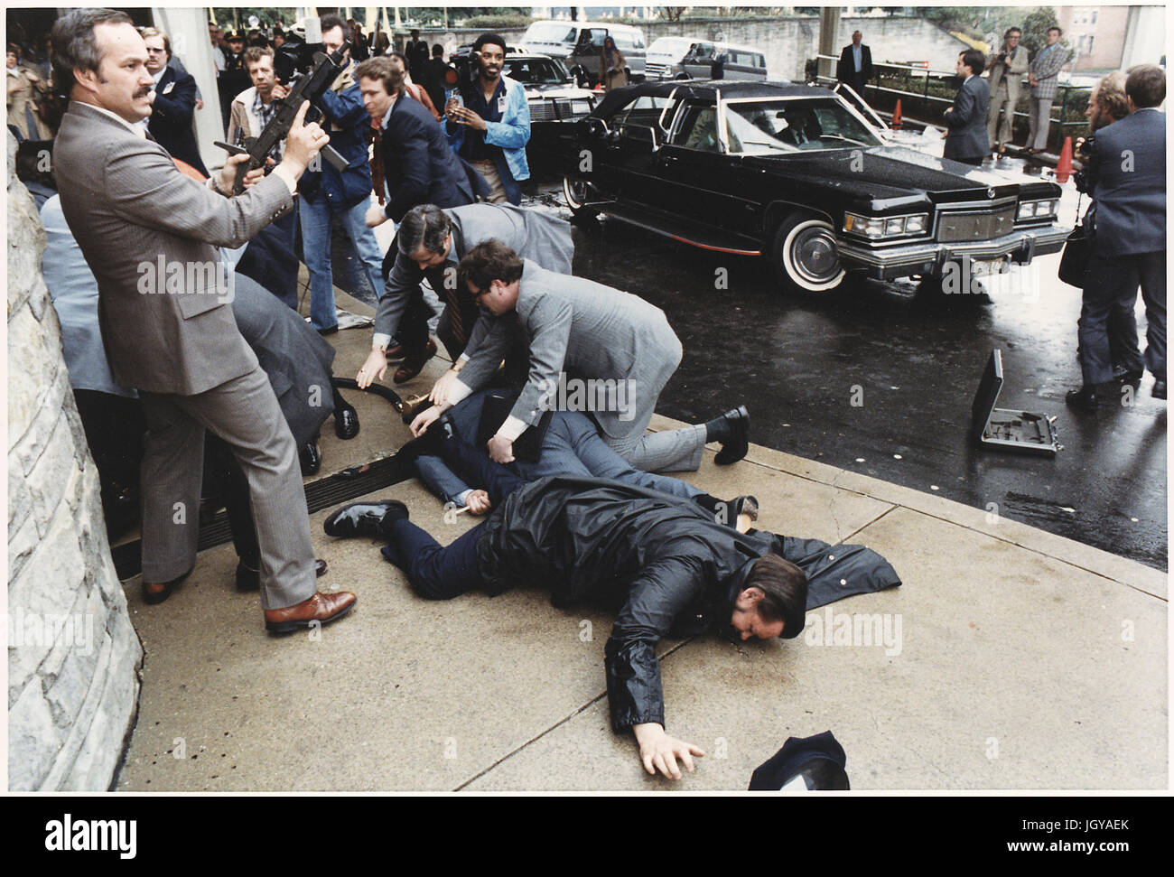 Chaos outside the Washington Hilton Hotel after the assassination attempt on President Reagan Stock Photo