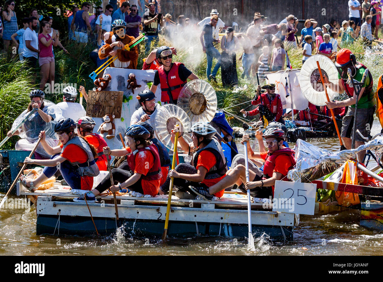 Lewes raft race hi-res stock photography and images - Alamy