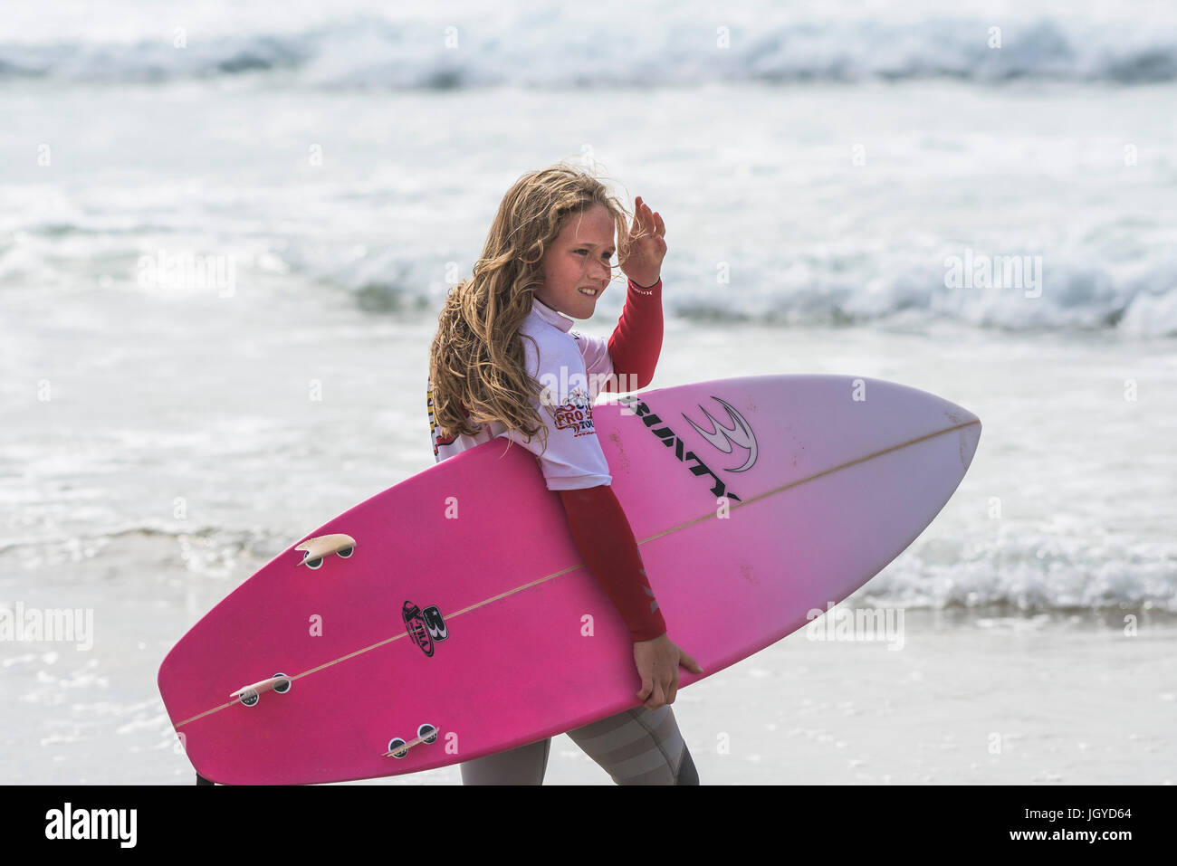 Female surfer board hi-res stock photography and images - Alamy