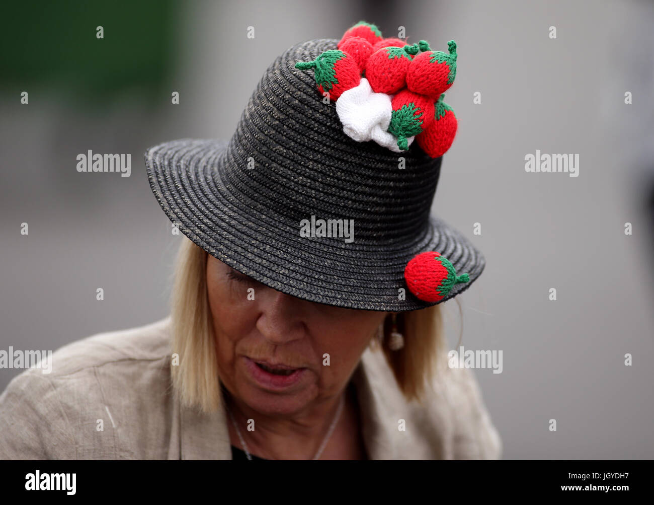spectator hats for sale
