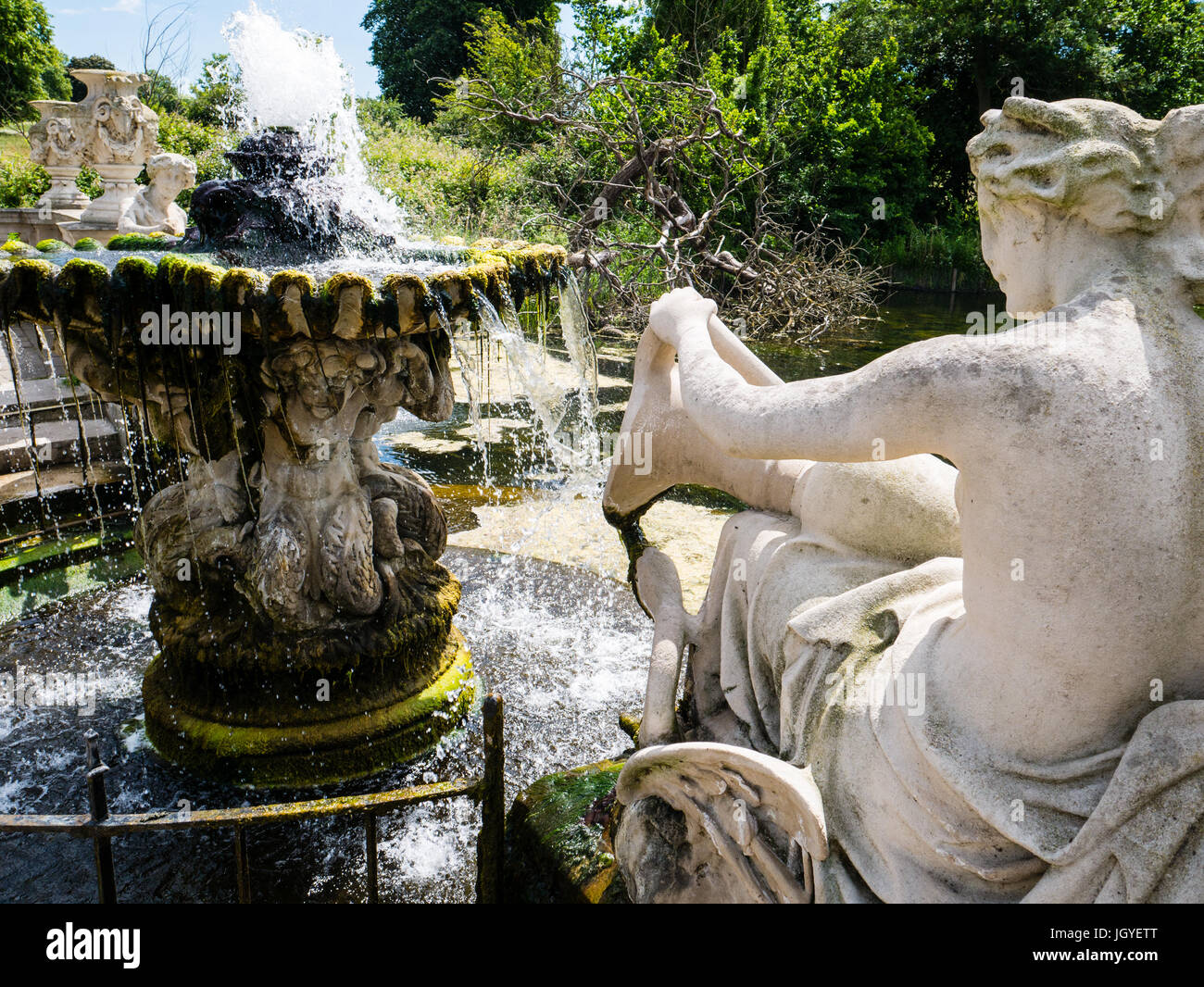 Italian Water Gardens, Kensington Gardens, London, England Stock Photo