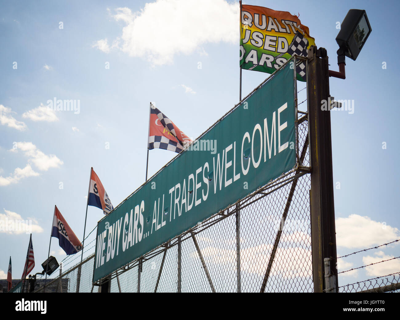 A dealer in used cars in the Woodside neighborhood of Queens in New York on Sunday, July 9, 2017. ( © Richard B. Levine) Stock Photo