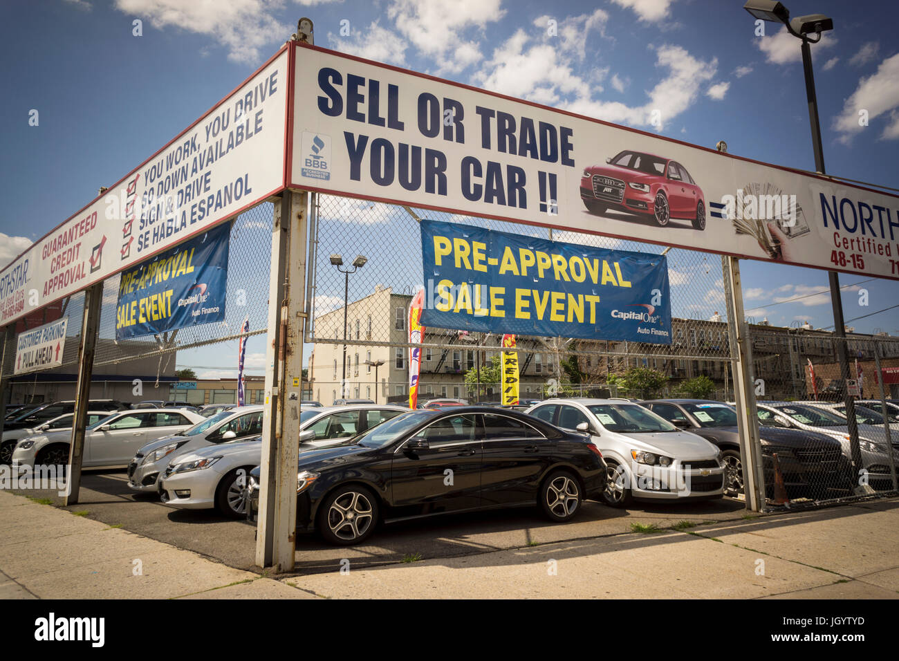 A dealer in used cars in the Woodside neighborhood of Queens in New York on Sunday, July 9, 2017. ( © Richard B. Levine) Stock Photo