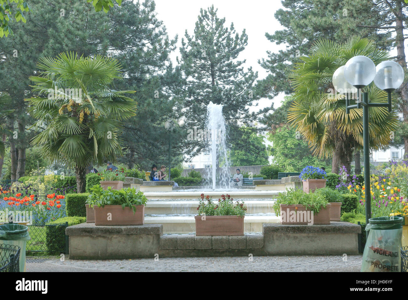 Square, Parc de la Roquette, Rue de la Roquette, 11ème arrondissement, (75011), Paris, France Stock Photo