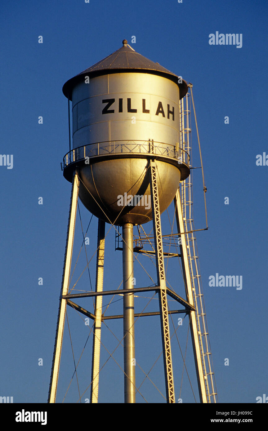 Zillah water tower, Zillah, Washington Stock Photo Alamy