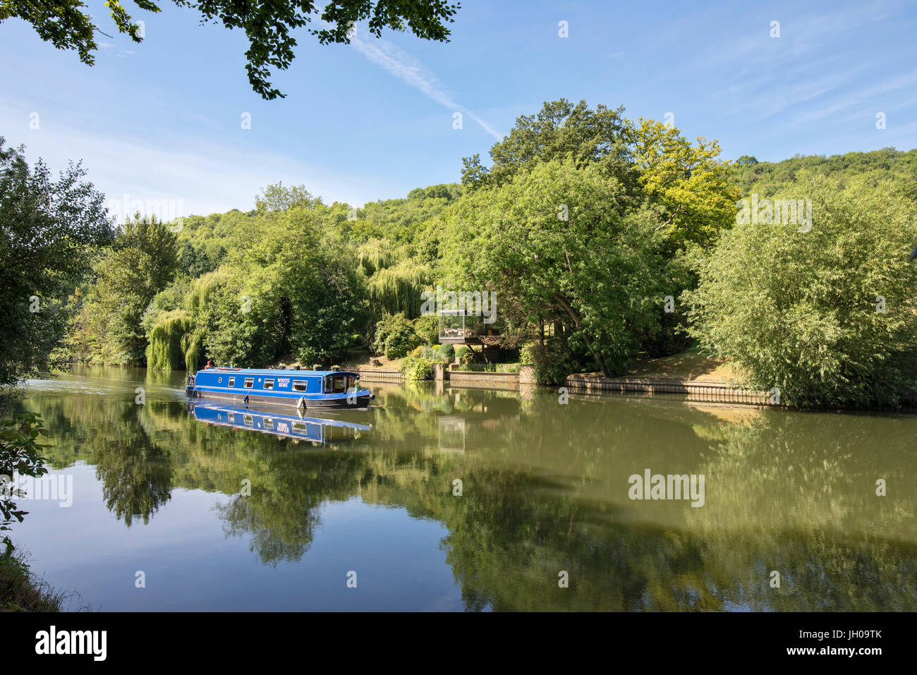 Narrowboat on the river thames at Streatley / Goring on Thames, South Oxfordshire, England Stock Photo