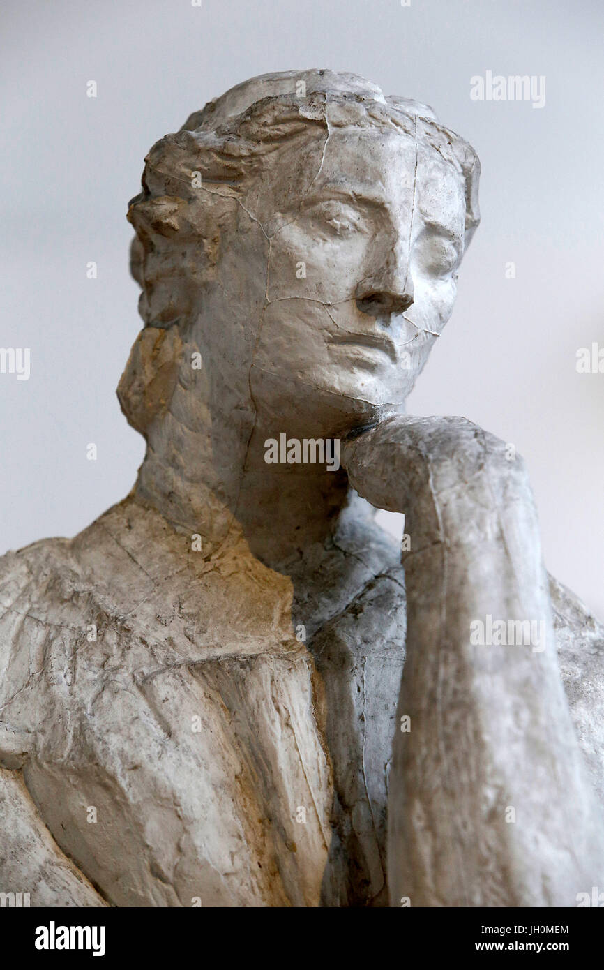 Plaster of paris sculpture hires stock photography and images Alamy
