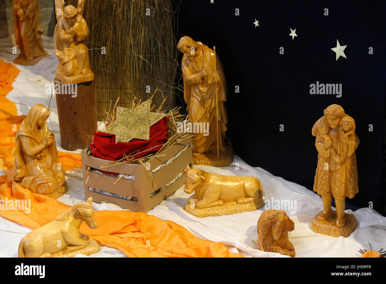 Saint denis cathedral hires stock photography and images Alamy