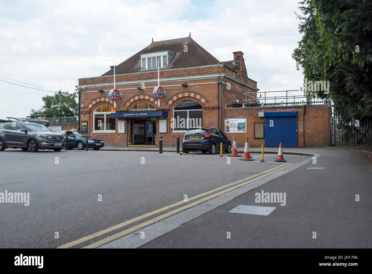 Buckhurst Hill station Stock Photo Alamy