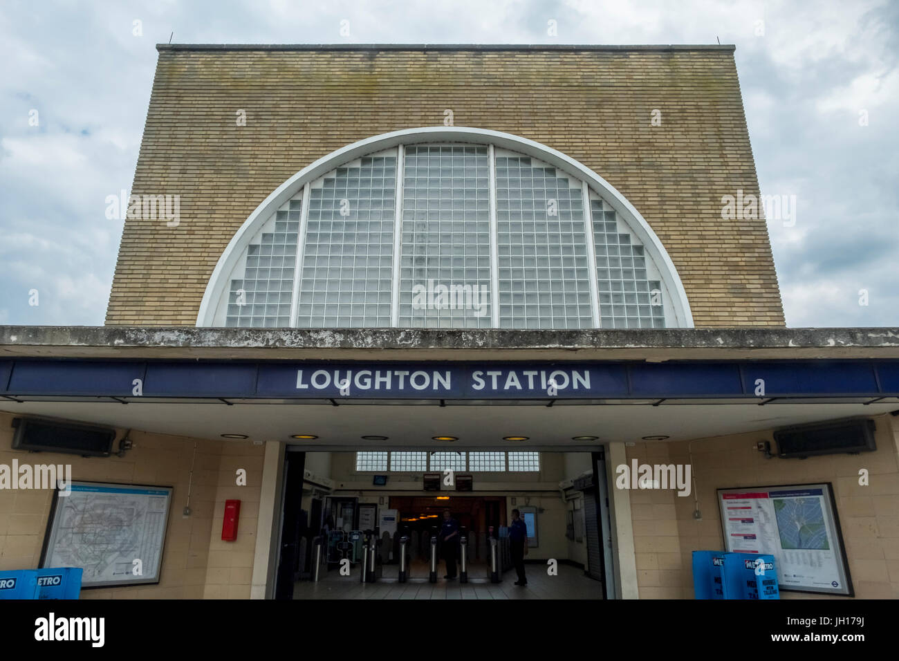 Loughton underground station hires stock photography and images Alamy