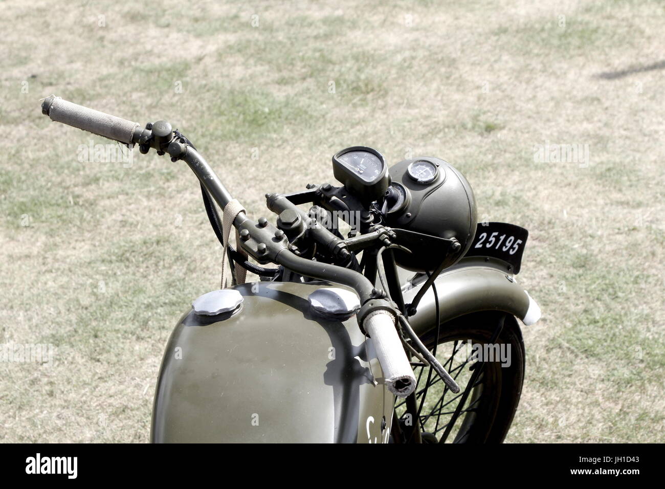 Motorcycle handlebars hi res stock photography and images Alamy