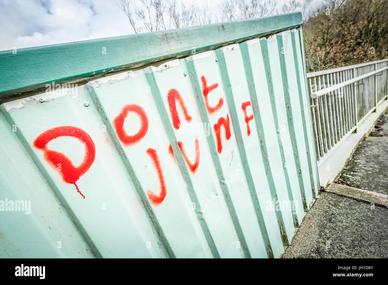 Dont jump hi-res stock photography and images - Alamy