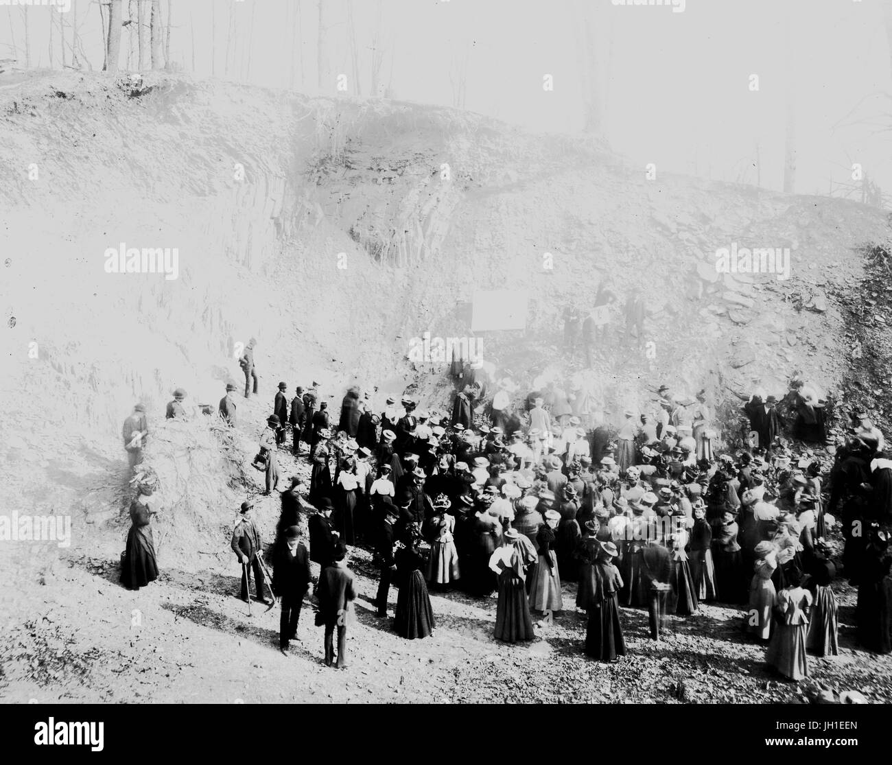 Members of the Teachers Scientific Course are on an excursion to Green Spring Valley, Maryland, 1899. Stock Photo
