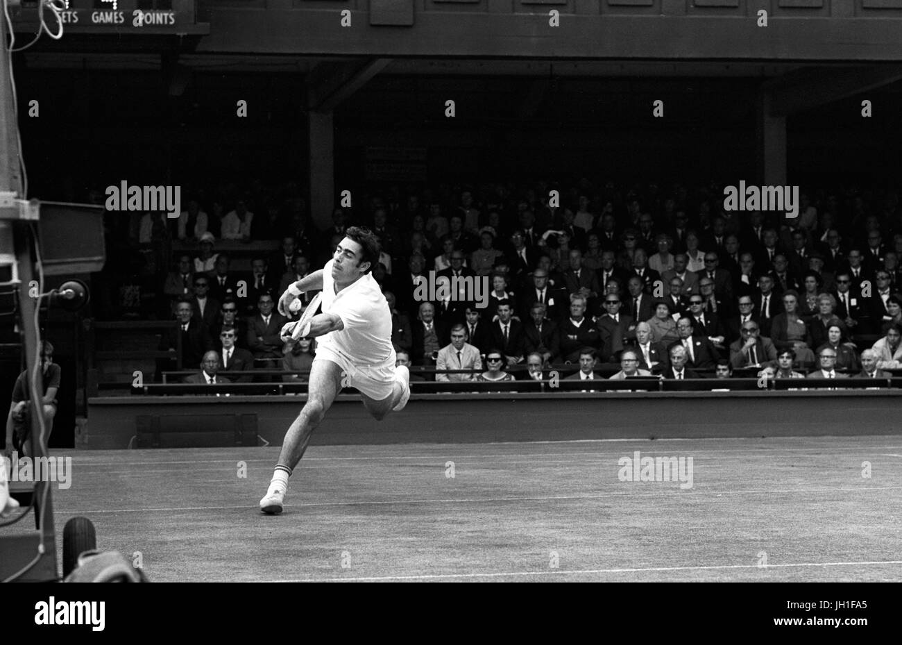 Ray Ruffels Forehand Ray ruffels v roger taylor hi-res stock photography and images - Alamy