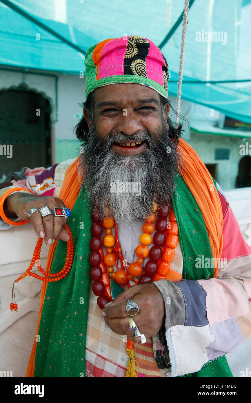 ajmer-sharif-dargah-rajasthan-smiling-sufi-india-stock-photo-alamy