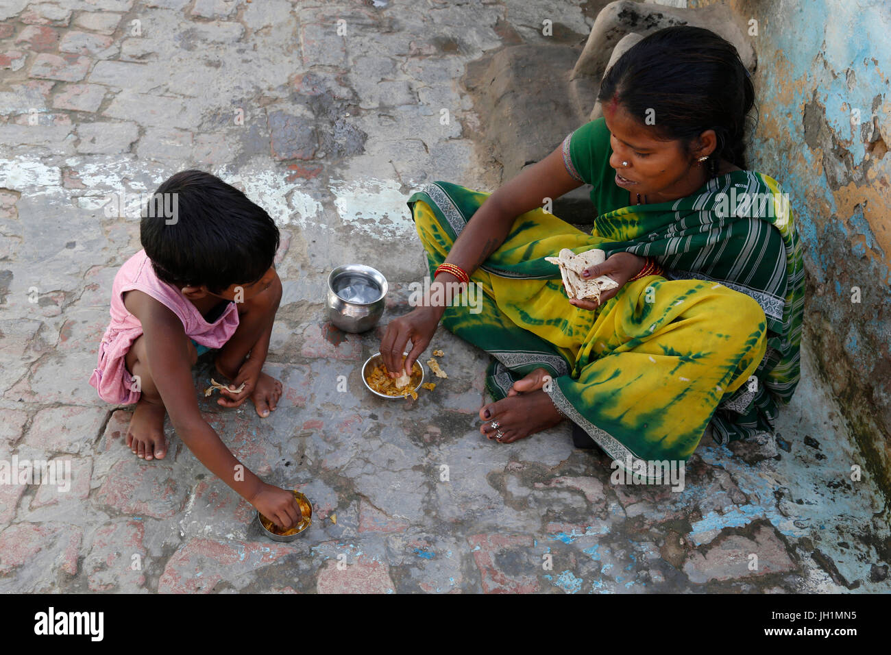 Slum dwellers in Vrindavan, Uttar Pradesh. India. Stock Photo