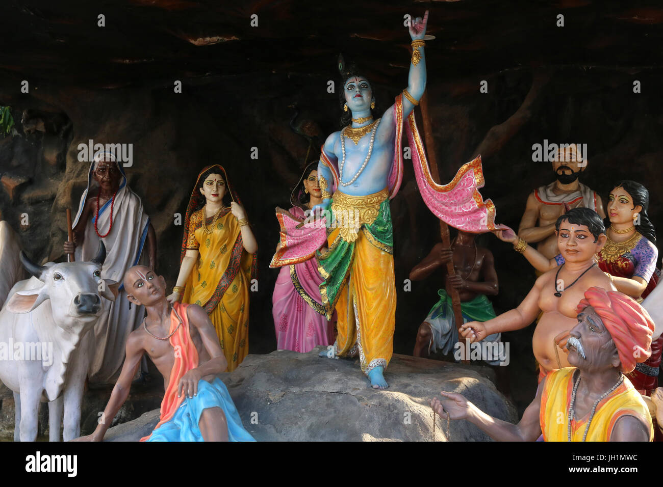 grotto-with-statues-depicting-the-life-of-krishna-in-the-courtyard-of-a