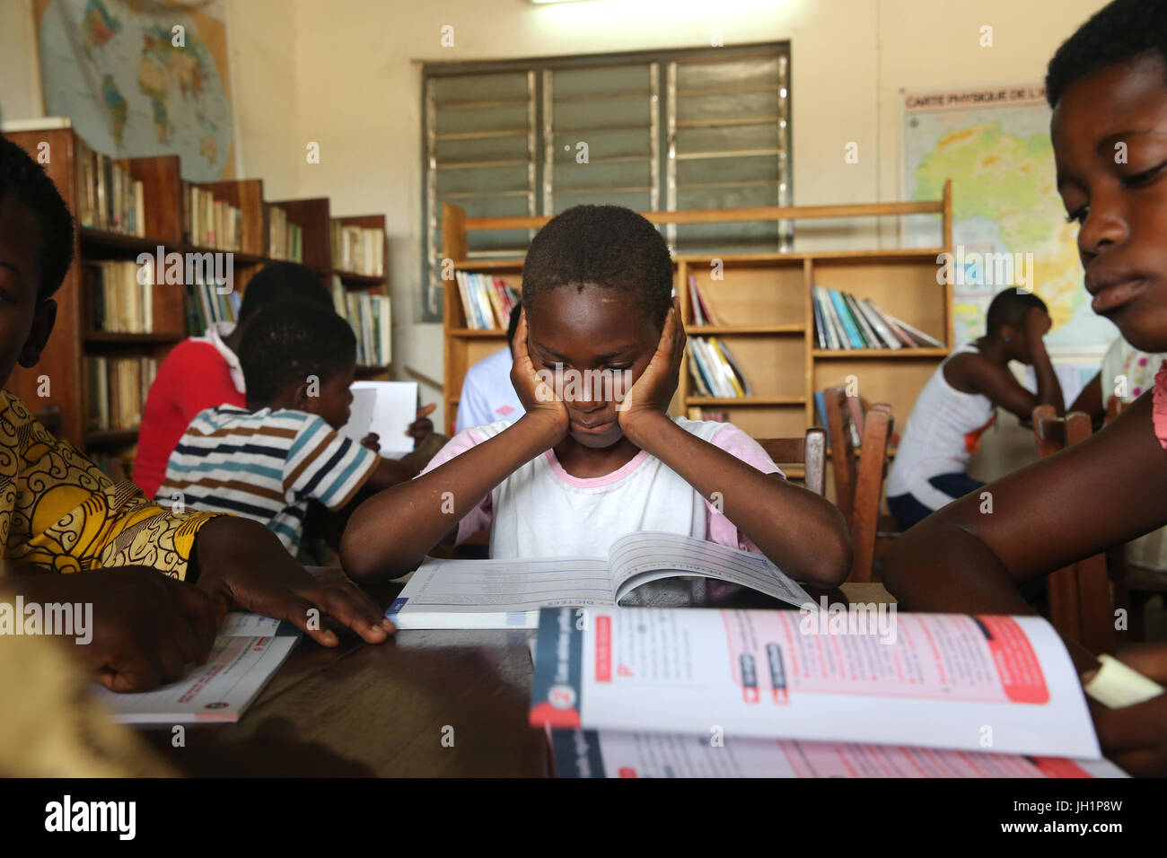 African school. Children sponsored by french NGO : la Chaine de l'Espoir. The library. Lome. Togo. Stock Photo