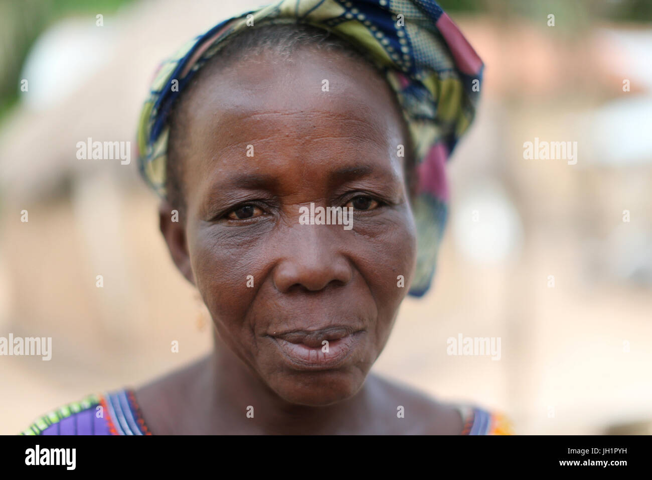 Portrait of an african woman hi-res stock photography and images - Alamy