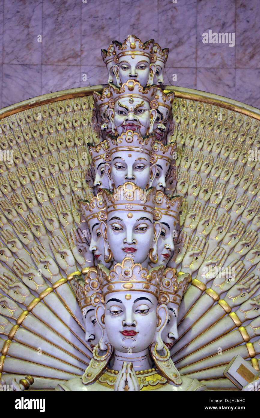 Kong Meng San Phor Kark See Monastery. Hall of great compassion. Avalokiteshvara Bodhisvattva of a Thousand Arms and Eyes statue. Singapore. Stock Photo