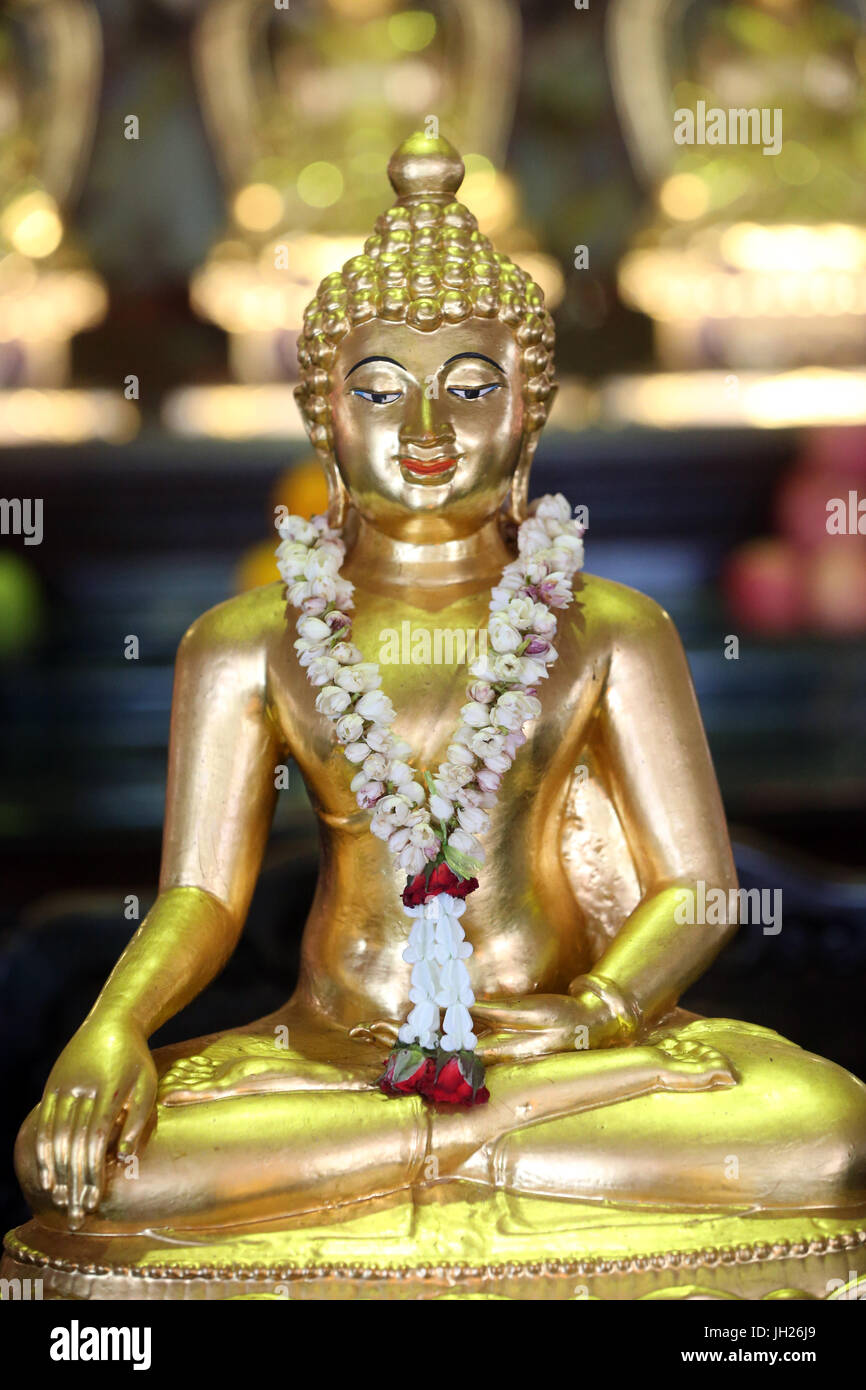 Kong Meng San Phor Kark See Monastery. Hall of great compassion.  Singapore. Stock Photo