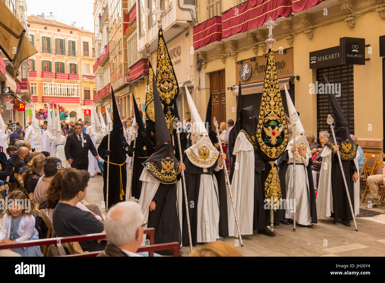 Girls on parade hi-res stock photography and images - Alamy