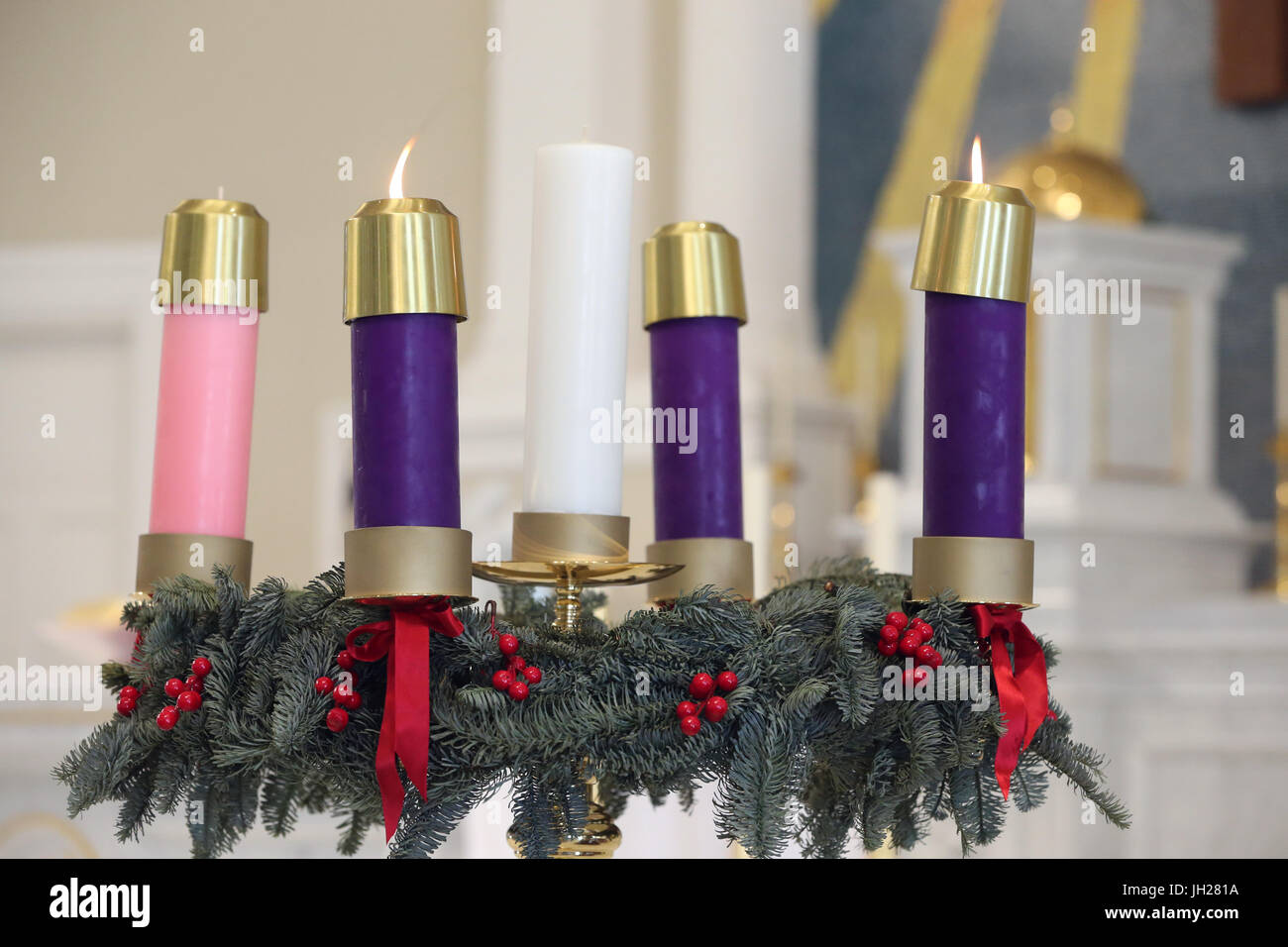 Cathedral of the Good Shepherd. Advent wreath with candles. Singapore Stock Photo Alamy