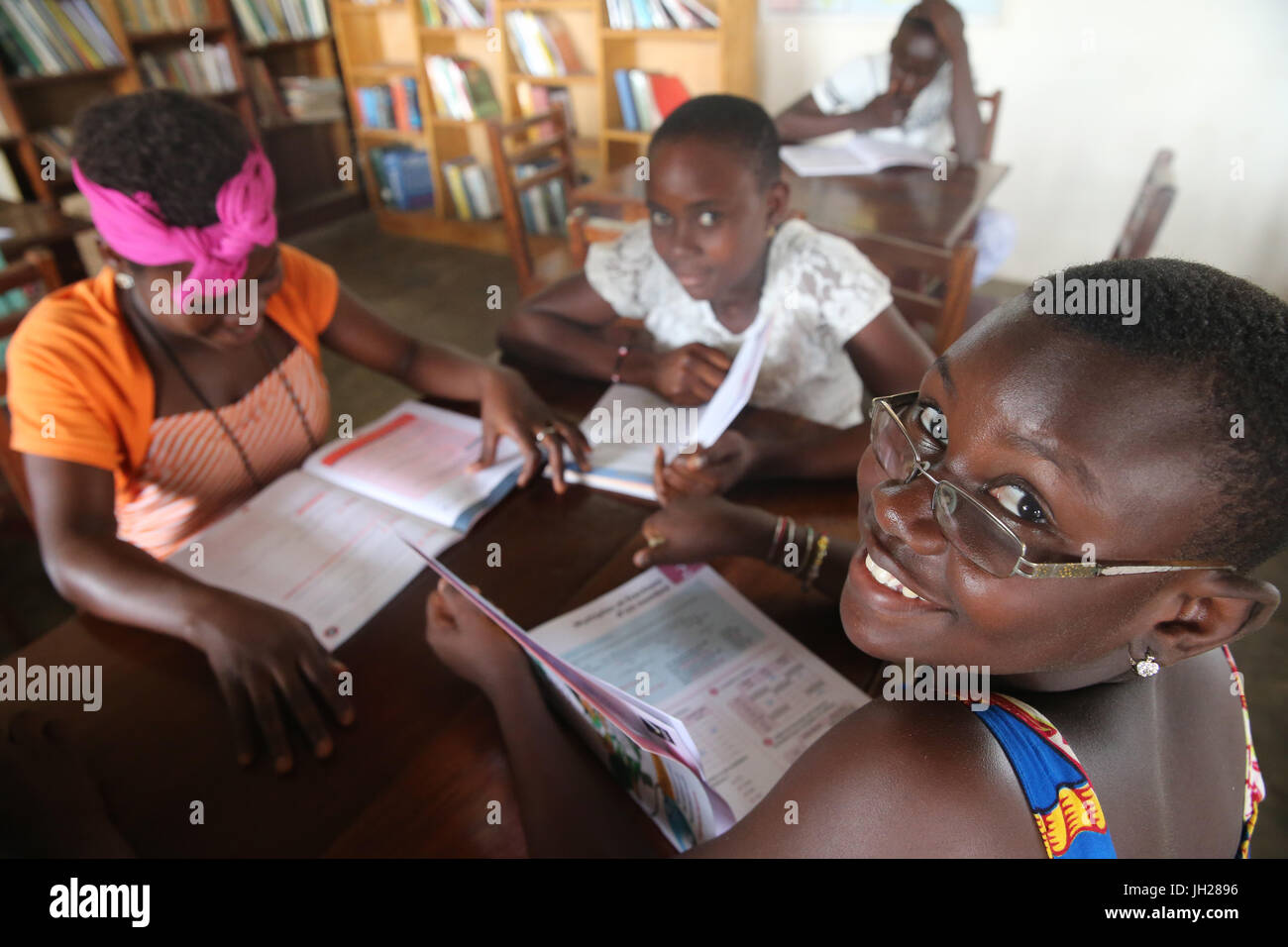 African school. Children sponsored by french NGO : la Chaine de l'Espoir. The library. Lome. Togo. Stock Photo