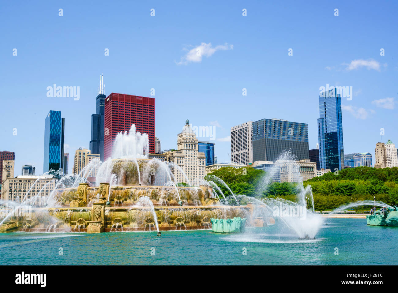 Buckingham Fountain, Grant Park, Chicago, Illinois, United States of America, North America Stock Photo