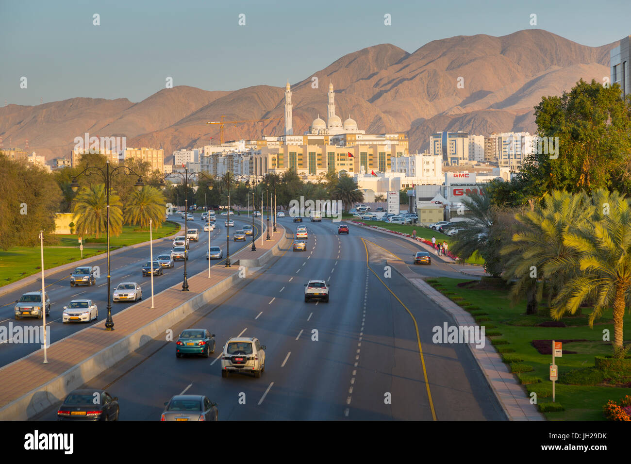 Mohammed Al Ameen Mosque and traffic on Sultan Qaboos Street, Muscat, Oman, Middle East Stock Photo