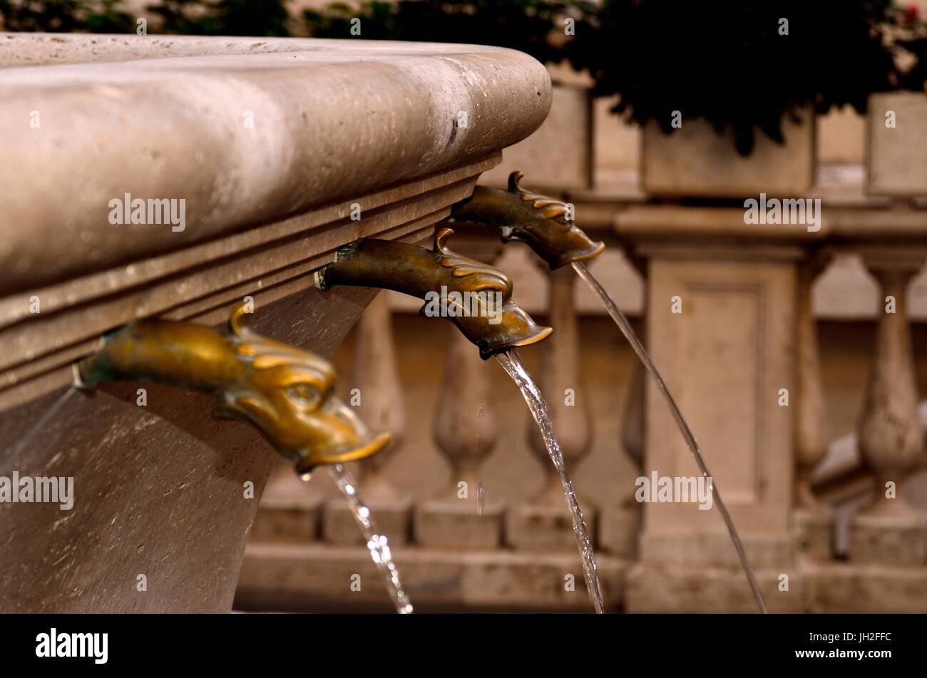 Brass water fountain hi-res stock photography and images - Alamy