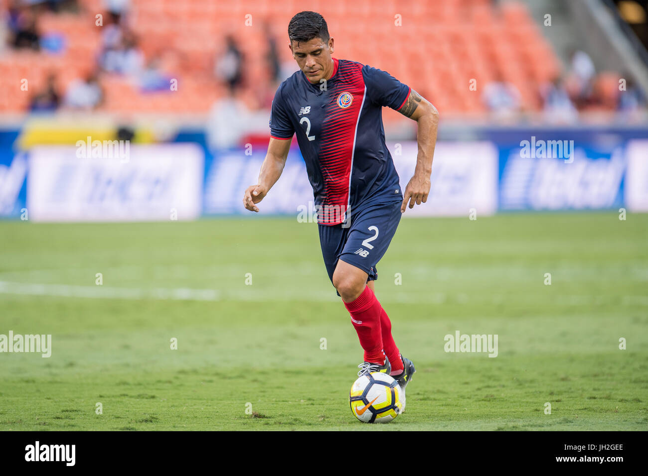Houston, Texas, USA. 11th July, 2017. Costa Rica defender Johnny Acosta (2) controls the ball during the 1st half of an international CONCACAF Gold Cup soccer match between Canada and Costa Rica at BBVA Compass Stadium in Houston, TX on July 11th, 2017. The game ended in a 1-1 draw. Credit: Trask Smith/ZUMA Wire/Alamy Live News Stock Photo