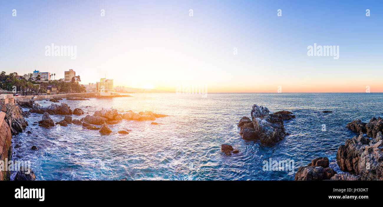 Panoramic view of the coastline in Vina del Mar, Chile Stock Photo