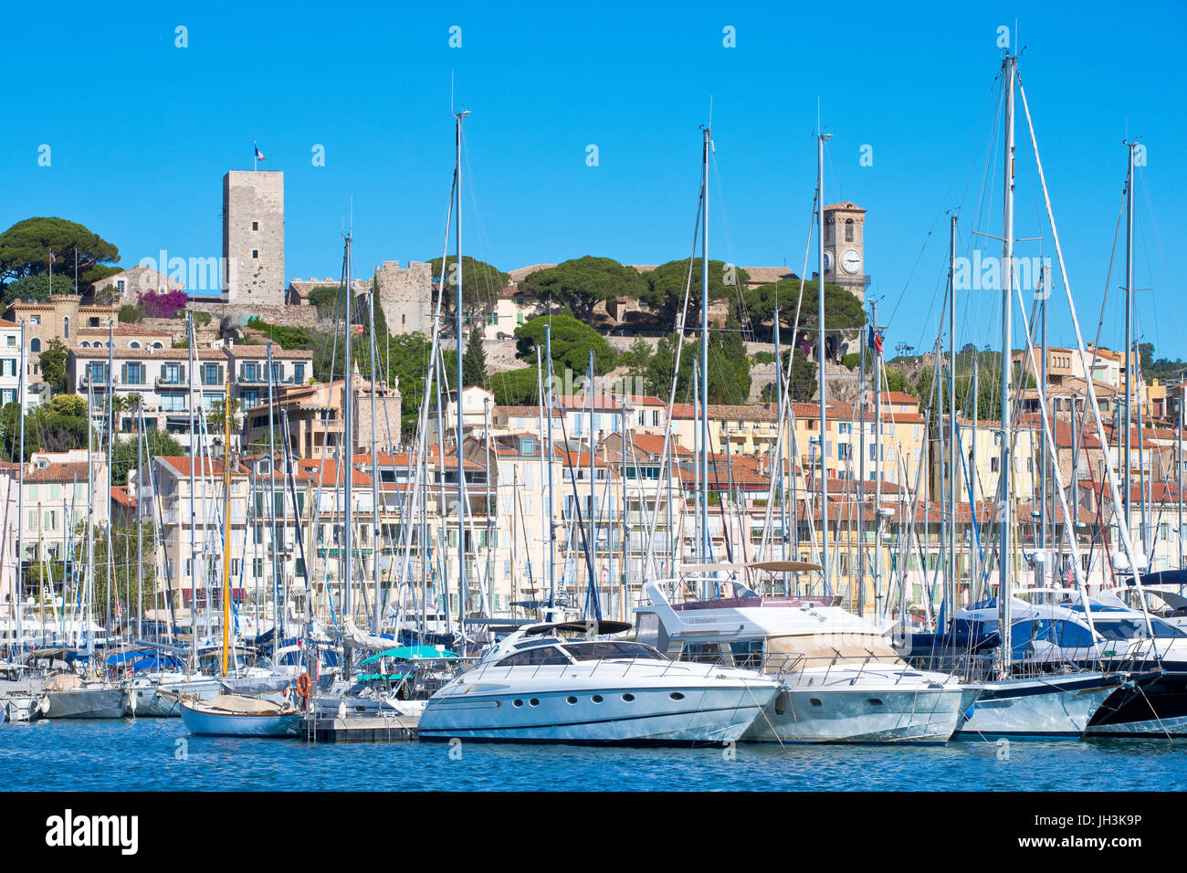 Old port, Le Suquet, Cannes, France Stock Photo - Alamy