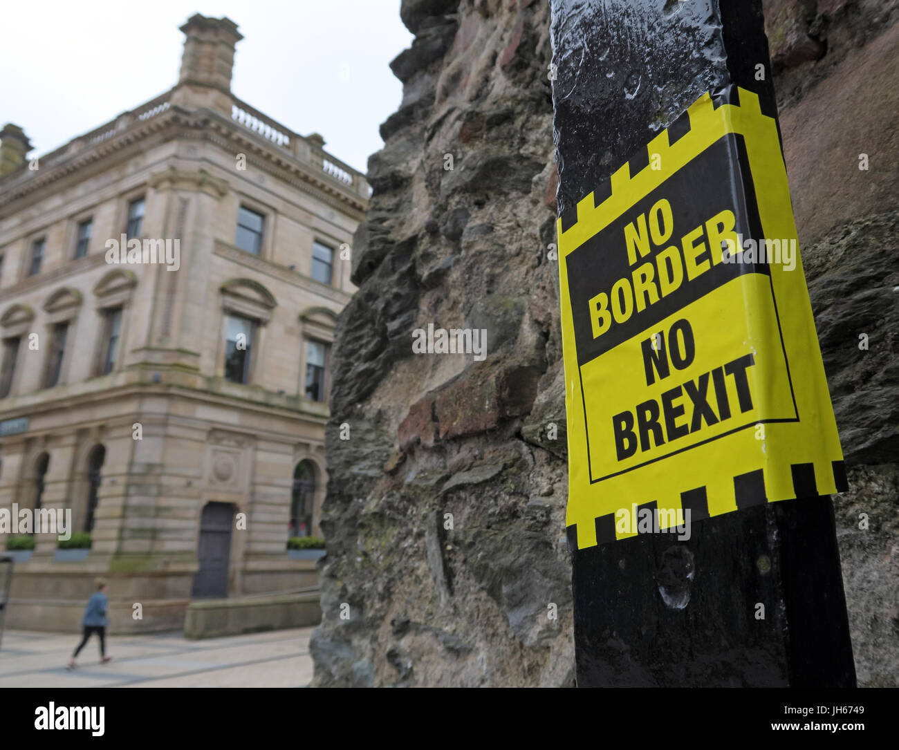 No Border,No Brexit Sticker,Londonderry city Northern Ireland. DUP stalemate for Northern Irish Assembly, delayed by NIP Connor Burns,Liz Truss & EU Stock Photo
