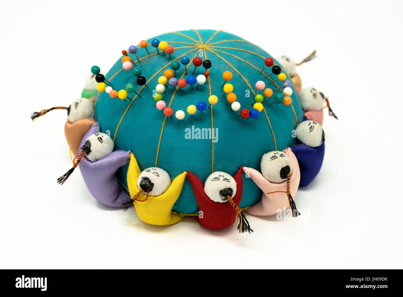 Pin cushion with pins hi-res stock photography and images - Alamy