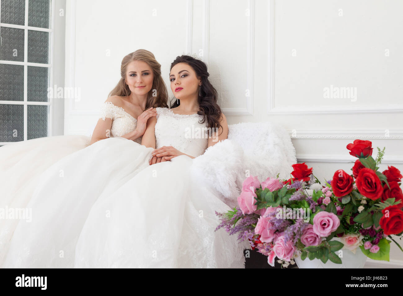 Wedding dresses for outlet young ladies