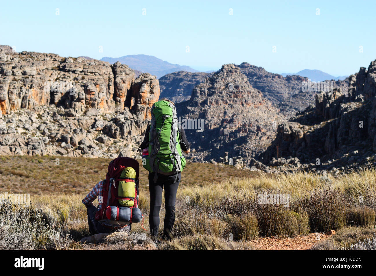 Friends enjoying hiking adventure hi-res stock photography and images ...