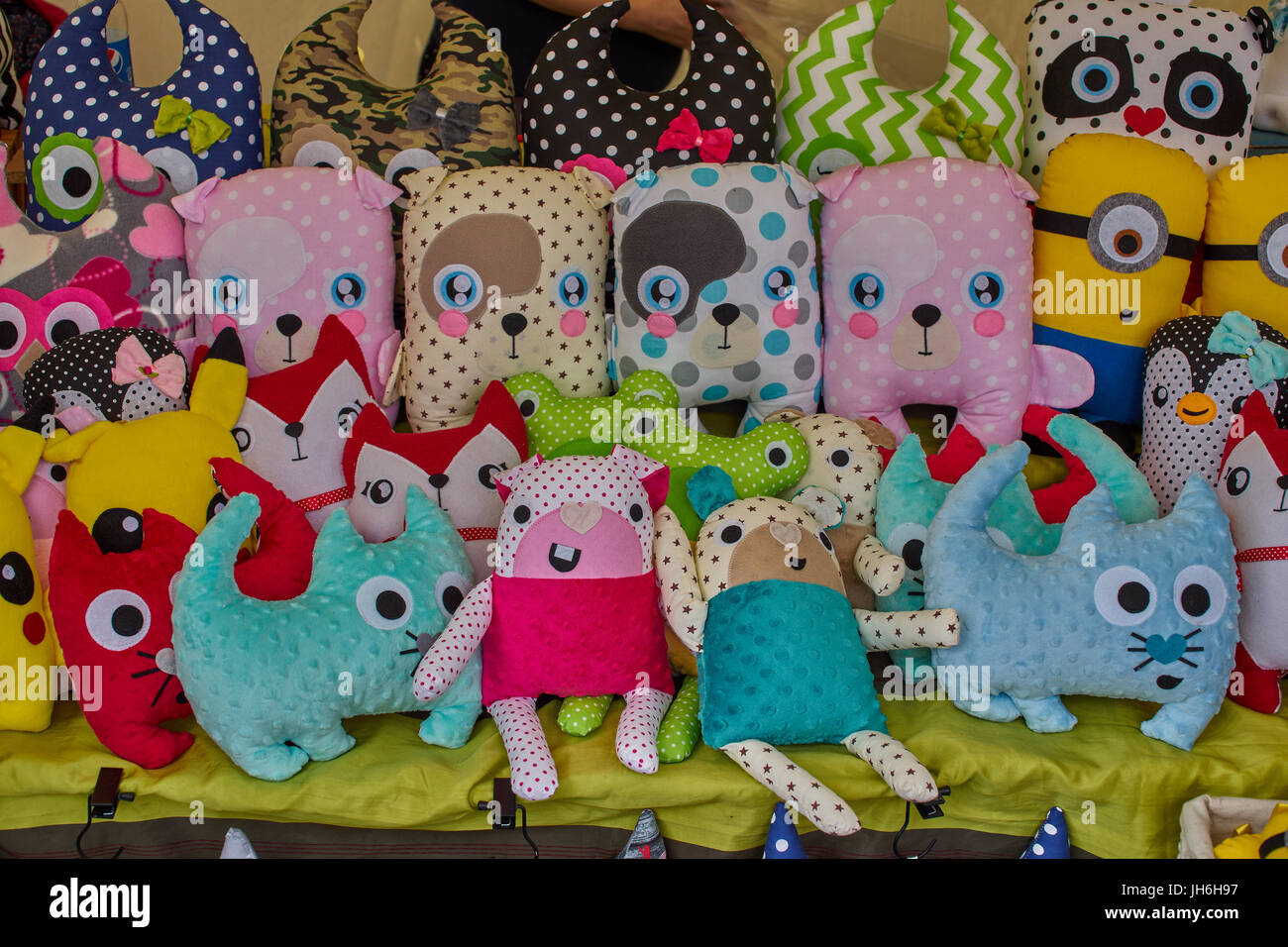 Cloth Dolls Hi Res Stock Photography And Images Alamy Cloth Dolls Hi Res Stock Photography And Images Alamy