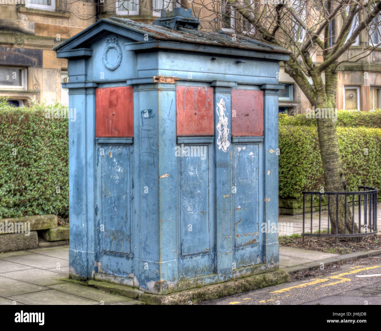 Edinburgh police box telephone Tardis not converted in dilapidated state Stock Photo