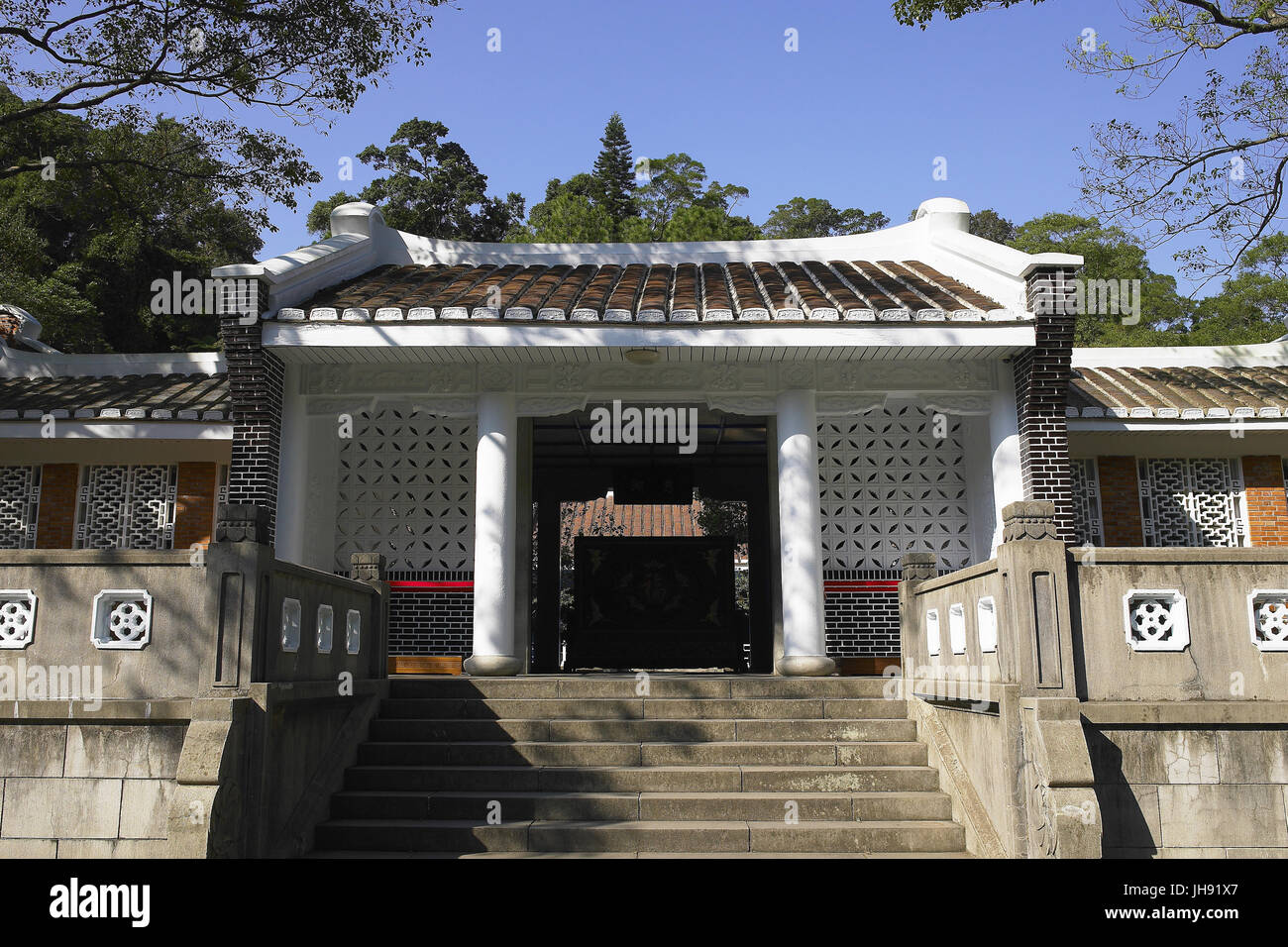 Cihu mausoleum, taiwan hi-res stock photography and images - Alamy
