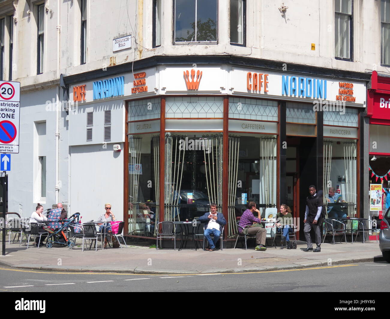 Byres Road Glasgow Stock Photos & Byres Road Glasgow Stock Images Alamy