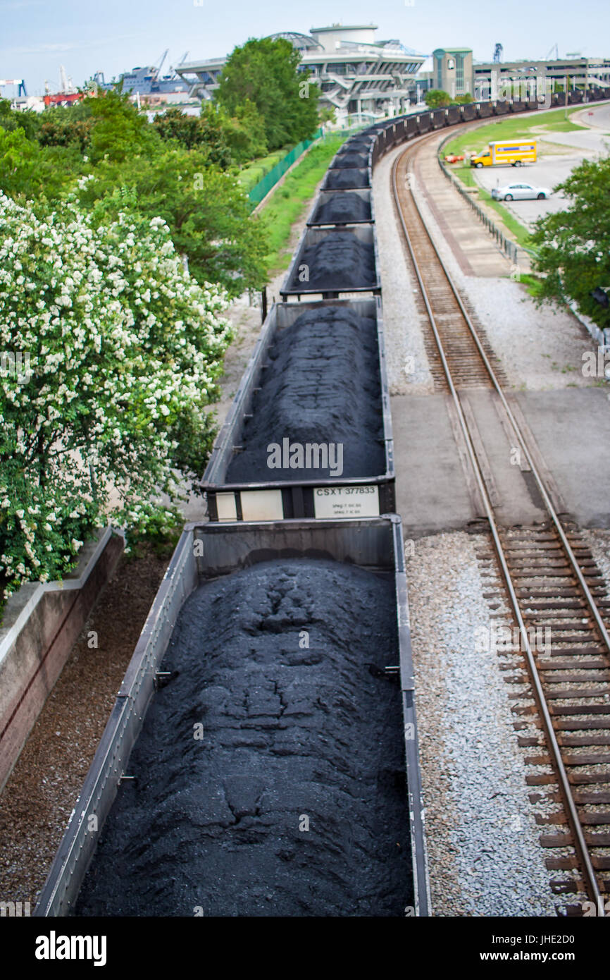 Mobile Al Train Tracks mobile hi-res stock photography and images - Alamy